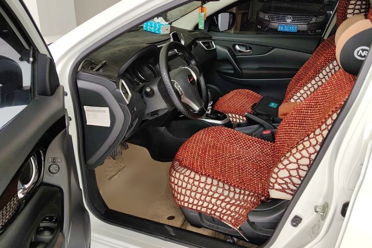 Used Nissan Qashqai 2016 2.0L CVT Elite Edition Driver Seat