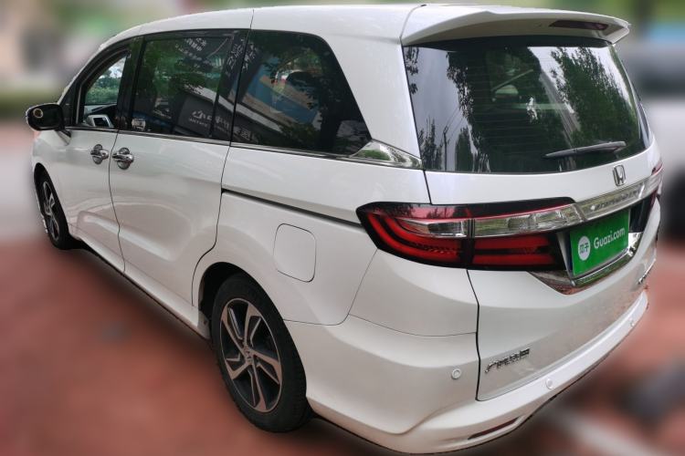 Used Honda Odyssey 2015 Revised 2.4L Luxury Edition
