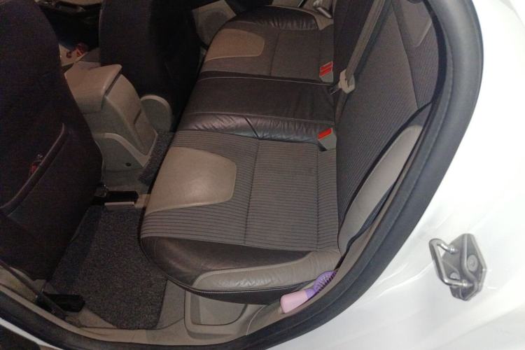 Used Ford Focus 2012 Sedan 1.6L Manual Fashion Edition
