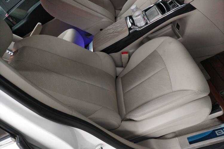 Used Buick GL8 2022 Land Cruiser Executive Class 652T Comfort Model
