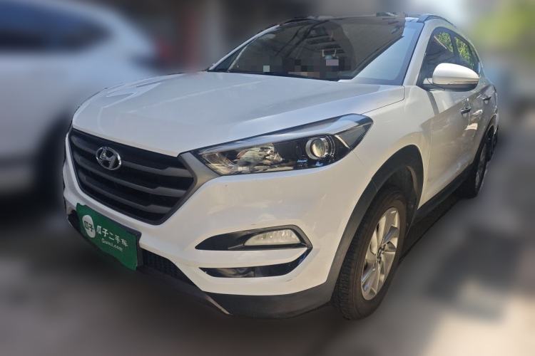 Used Hyundai Tucson 2015 2.0L Automatic Two-Wheel Drive Smart Version