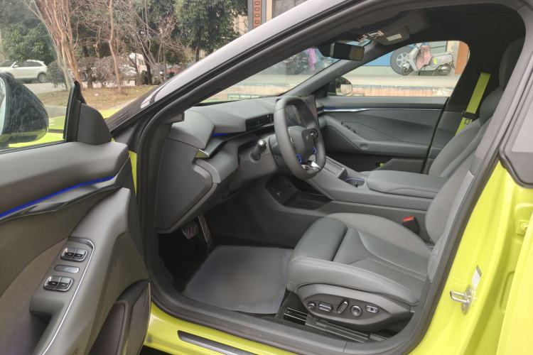 Used XPeng P7 2025 Model—702 Long Range Ultra
