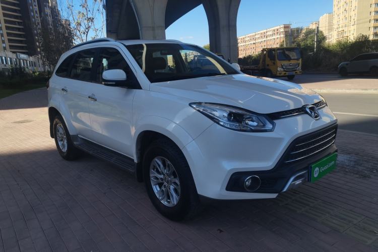 Used JMC Yusheng S350 2017 2.0T Automatic 2WD Diesel Luxury Version with Sunroof 5 Seats