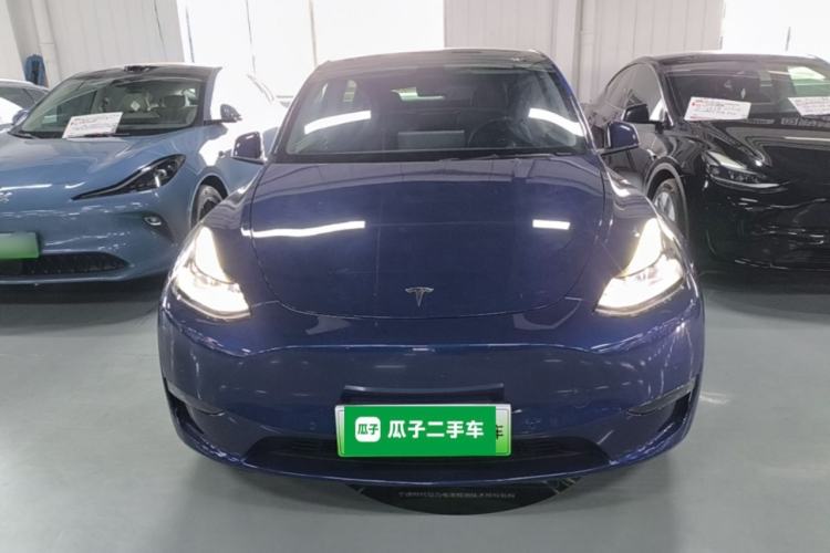 Used Tesla Model Y 2022 Long-Range All-Wheel-Drive Version