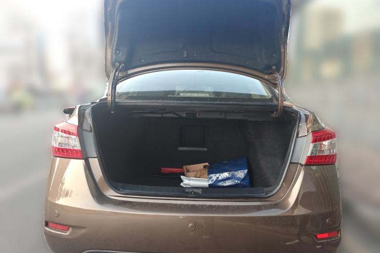 Used Nissan Sylphy 2014 1.6XV CVT Deluxe Edition
