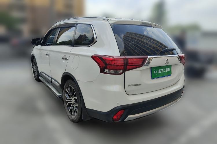 Used Mitsubishi Outlander 2016 2.4L 4x4 Elite Edition 5 Seats