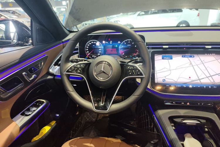 Used Mercedes-Benz E-Class 2024 Refresh E 300 L Stylish Edition Steering Wheel