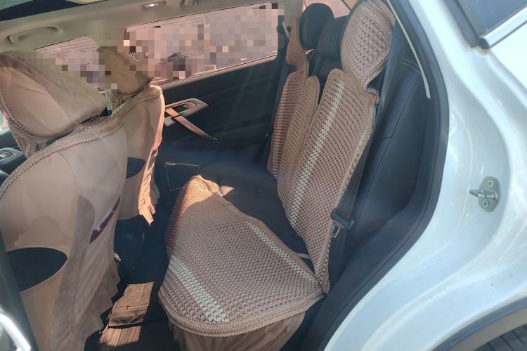 Used Geely Auto Emgrand X7 Sport 2016 1.8TD Automatic Smart Model Left Rear Seat