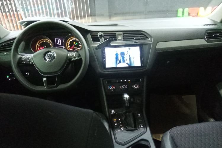 Used Volkswagen Tiguan L 2019 330TSI Automatic Two-Wheel Drive Luxury Edition China VI Standard