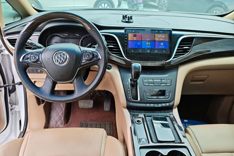 Used Buick GL8 2018 ES 28T Premium Model China VI Standard