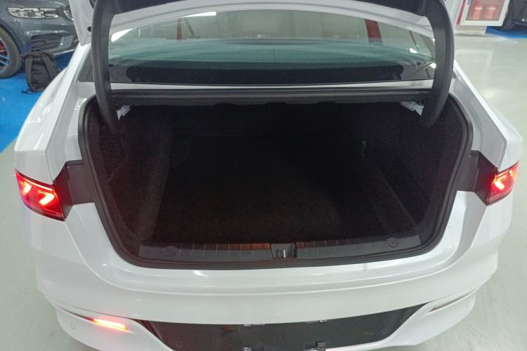 Used BYD Qin PLUS 2023 Champion Edition DM-i 55KM Leading Model Trunk