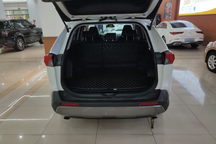 Used Toyota RAV4 2021 2.0L CVT 4x4 Style PLUS Edition
