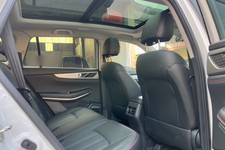 Used CHANGAN CS75 2020 280T DCT Luxury Version China VI Standard Interior 3