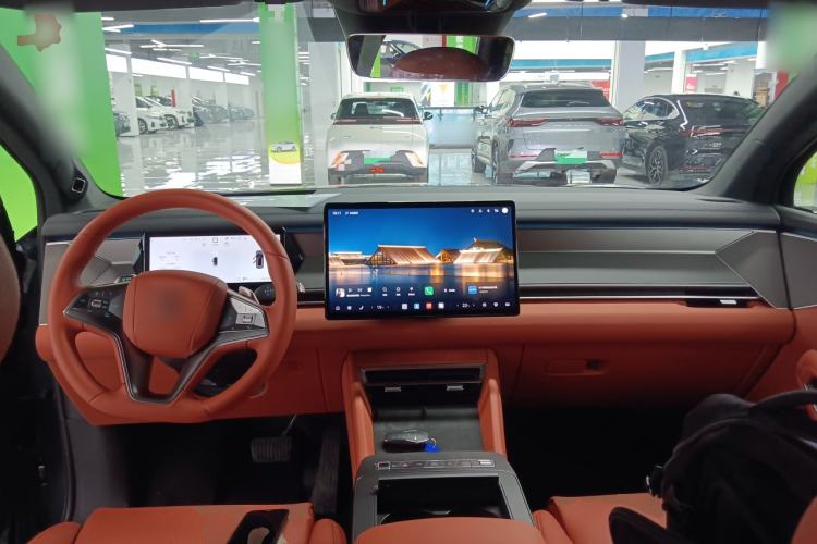 Used BYD Tang L 2025 DM 200KM Four-Wheel Drive LiDAR Flagship Model Center Console