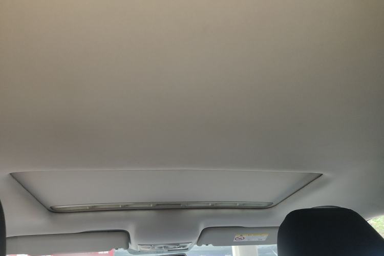 Used Volkswagen Jetta 2015 Value Edition 1.6L Automatic Comfort Version Headliner