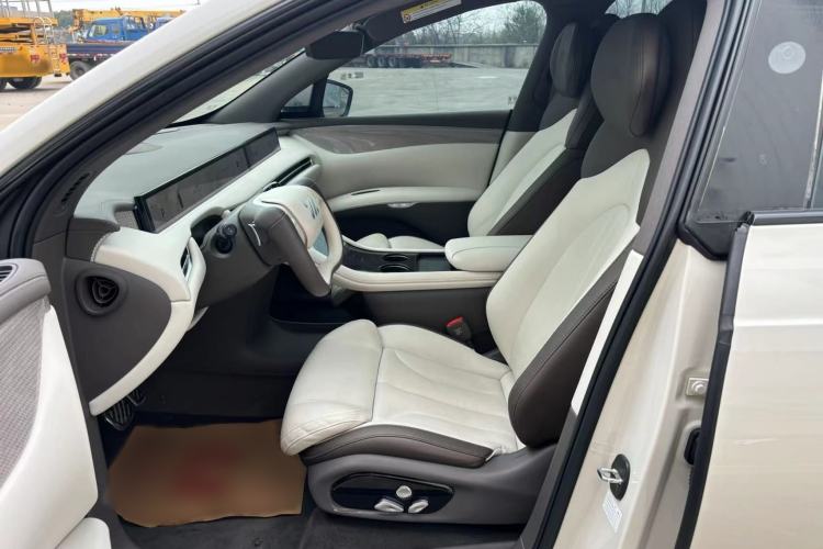 Used IM LS7 2023 77 kWh Urban Fit Rear-Wheel Drive Left Front Seat