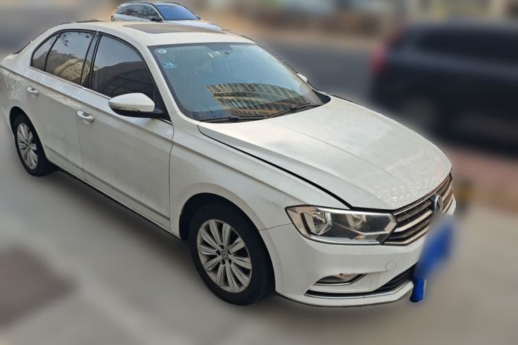 Used Volkswagen Bora 2016 1.6L Automatic Fashion Model
