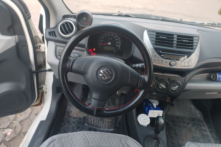 Used Suzuki Alto 2013 1.0L Automatic Luxury Model Steering Wheel