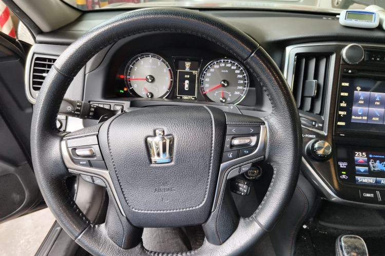 Used Toyota Crown 2018 2.0T Fashion Edition
