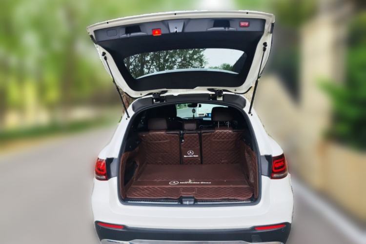 Used Mercedes-Benz GLC 2021 GLC 260 L 4MATIC Dynamic Edition Trunk