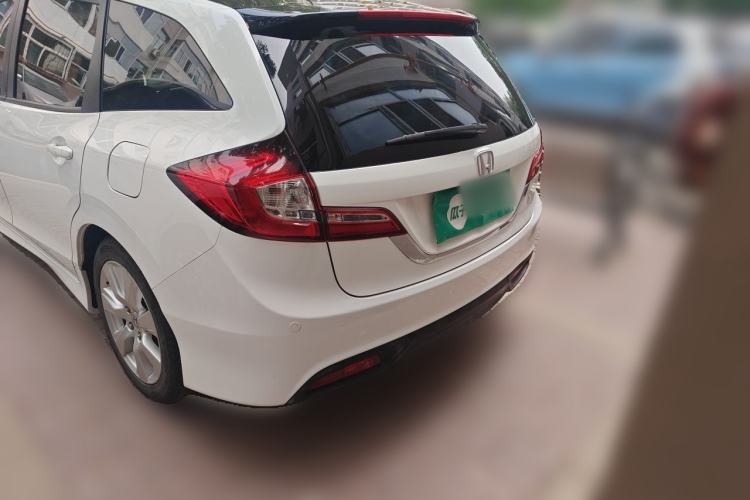 Used Honda Jade 2013 1.8L automatic Comfort version 5 seats
