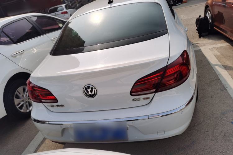 Used Volkswagen FAW-Volkswagen CC 2016 2.0 TSI Luxury Model
