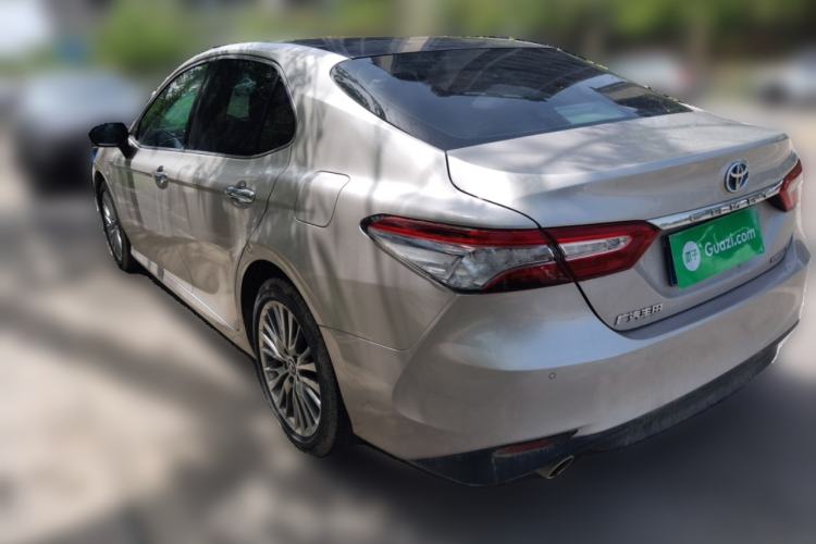 Used Toyota Camry 2019 Dual-Engine 2.5 HG Luxury Edition China V Standard
