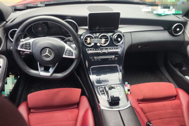 Used Mercedes-Benz C-Class 2018 C 200 Sport Edition Center Console