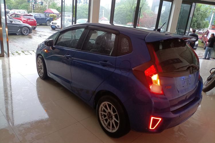 Used Honda Fit 2016 1.5L LXS CVT Comfort Sunroof Version Rear Left 45 Deg