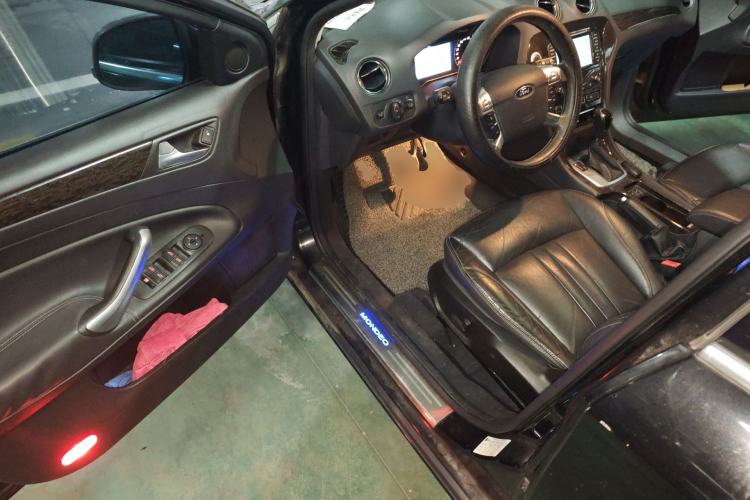 Used Ford Mondeo 2011 2.0L GTDi 200 Luxury Edition Driver Seat