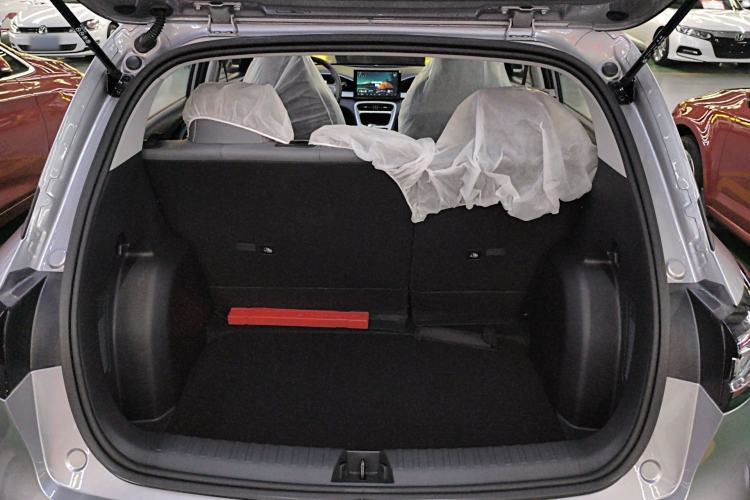 Used Geely Galaxy Geome 2026 Model 310km Youth Edition Trunk