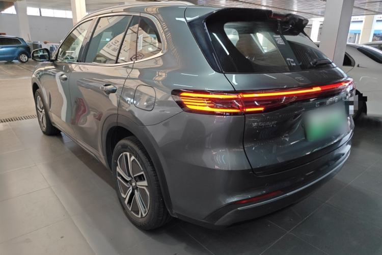 Used Geely Galaxy Galaxy Xingjian 7 EM-i 2025 120km Exploration+ Version