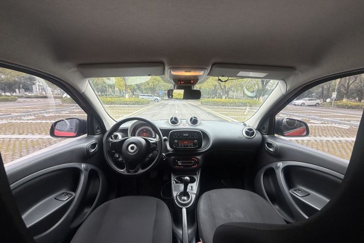 Used smart forfour 2016 1.0L 52 kW Dynamic Edition