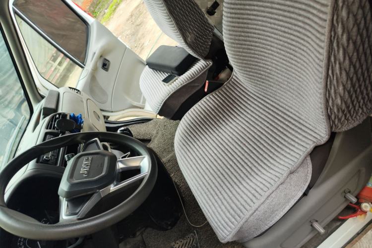 Used JMC Transit 2017 2.8T Business-Grade Short Wheelbase Mid-Roof 11/12-Seater JX493