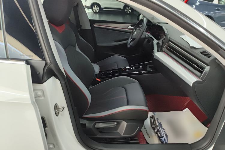 Used Volkswagen Lamando 2024 Lavida L 280TSI DSG Cool & Spicy Edition
