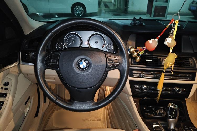 Used BMW 5 Series 2012 530Li Leading Model