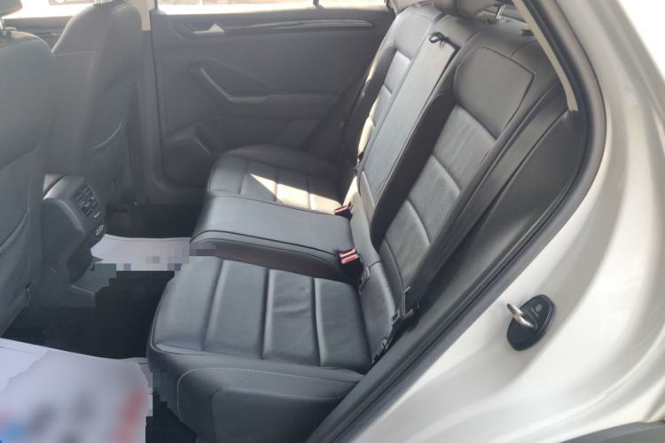 Used Volkswagen T-ROC 2021 280TSI DSG Two-Wheel Drive Comfort Connect Edition Left Rear Seat