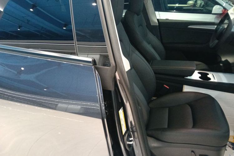 Used Tesla Model Y 2024 Rear-Wheel-Drive Version
