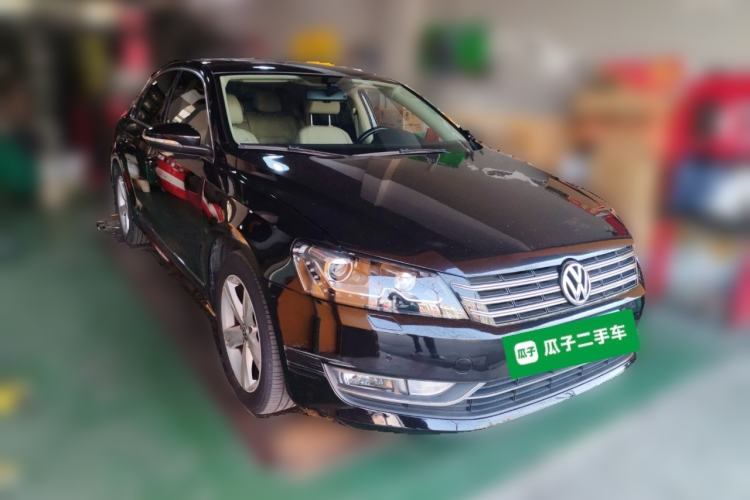 Used Volkswagen Passat 2014 2.0 TSI DSG Prestige Edition Front Right 45 Deg