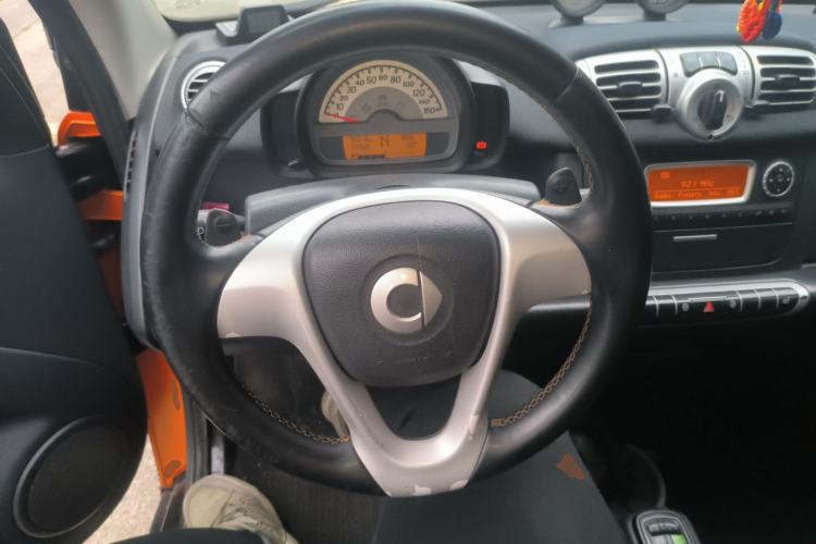 Used smart fortwo 2011 1.0 MHD Convertible Orange Edition Steering Wheel