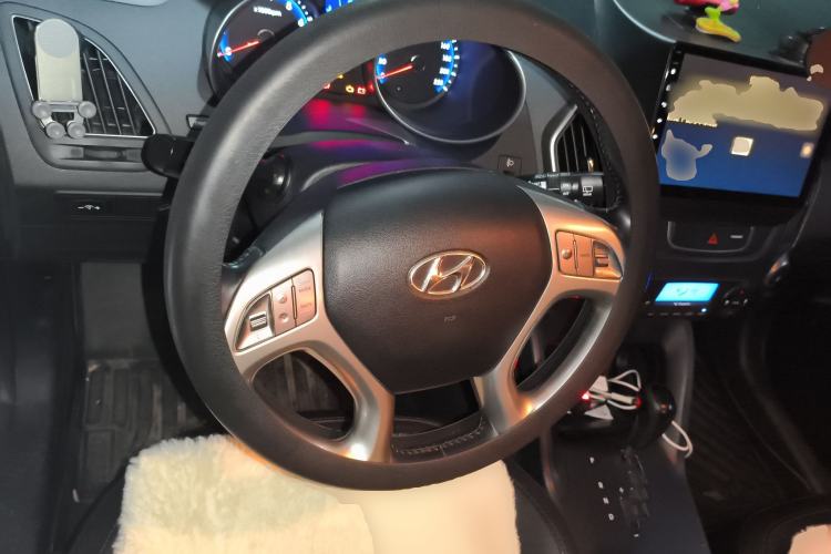 Used Hyundai ix35 2015 2.0L Automatic 2WD Smart Type China IV