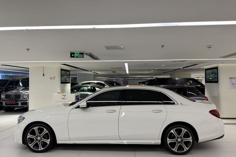 Used Mercedes-Benz E-Class 2016 E 300 L Sporty and Stylish Model