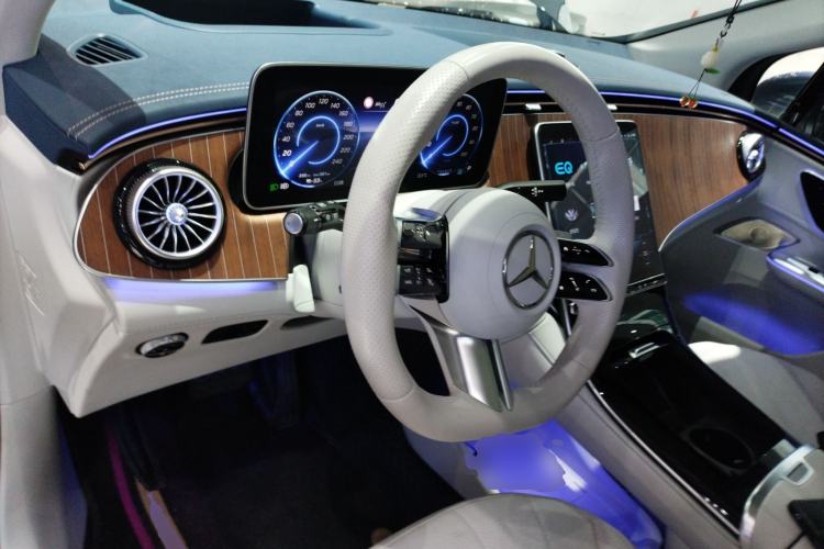 Used Mercedes-Benz EQE SUV 2023 350 4MATIC Luxury Edition
