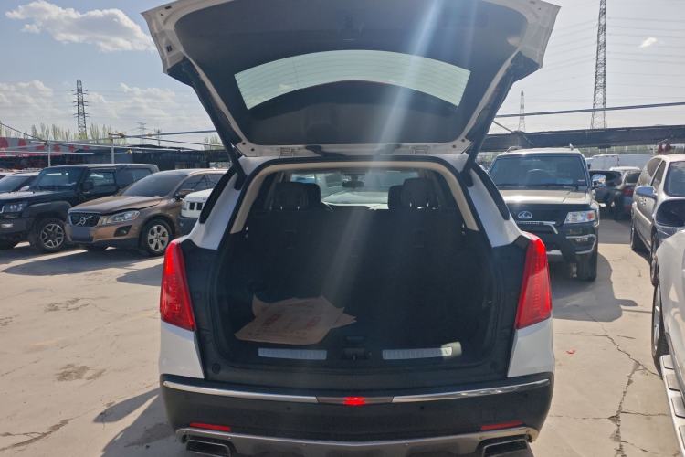 Used Cadillac XT5 2018 28T Four-Wheel Drive Luxury Model Trunk