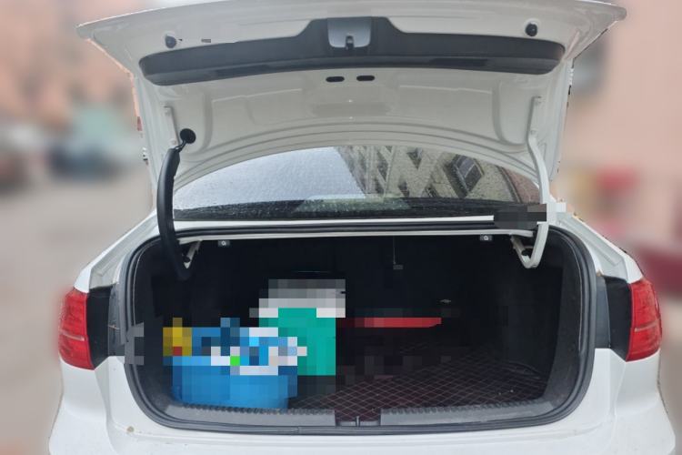 Used Volkswagen Sagitar 2017 1.6L Automatic Comfort Model Trunk