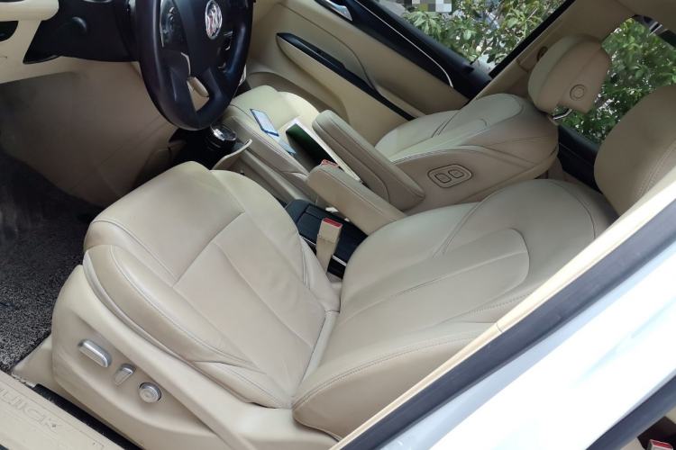 Used Buick GL8 2023 ES Lu Zun Deluxe Model
