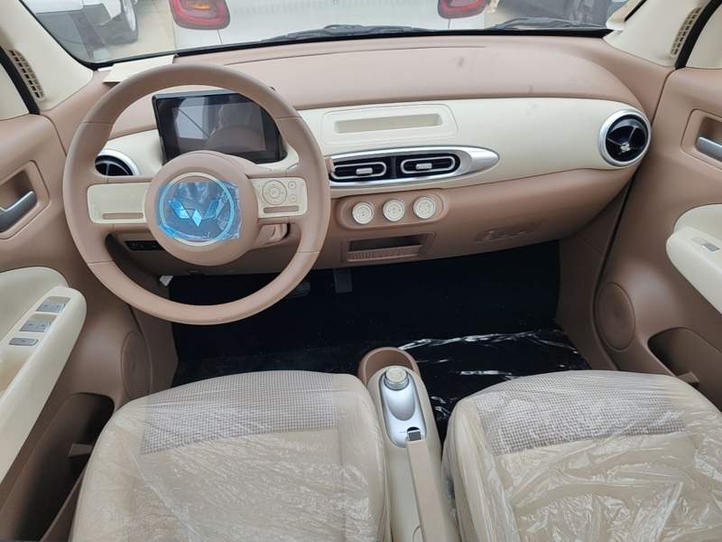 Used Wuling Hongguang MINIEV 2025 Four-Door Version Advanced Edition — 9