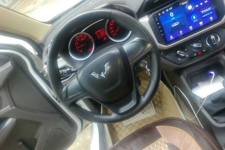 Used Wuling Hongguang 2019 1.5L S Standard Version China VI LAR
