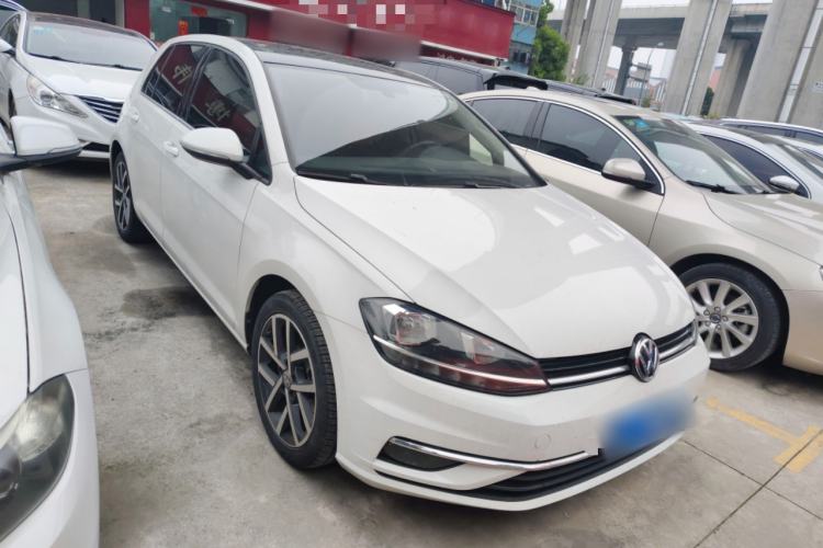 Used Volkswagen Golf 2020 Zhiai Edition 280TSI DSG Comfort Model Front Right 45 Deg