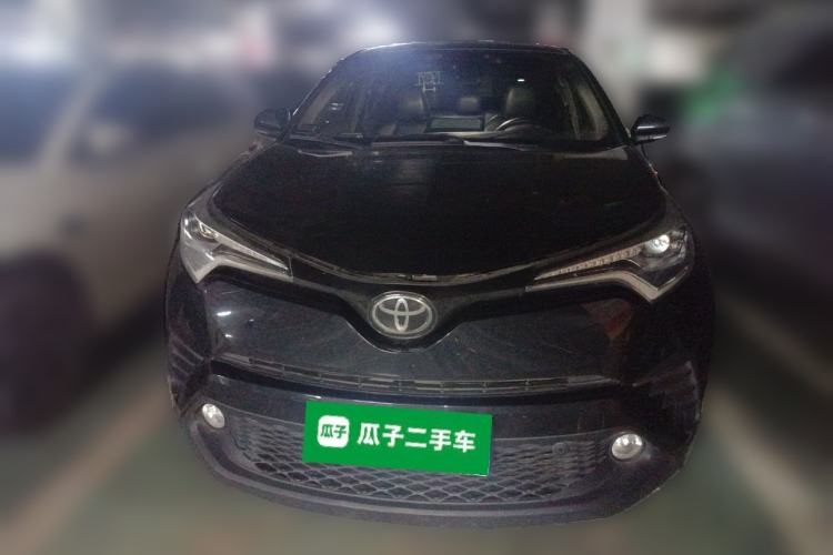 Used Toyota C-HR 2018 2.0L Luxury Sunroof Version China VI Standard
